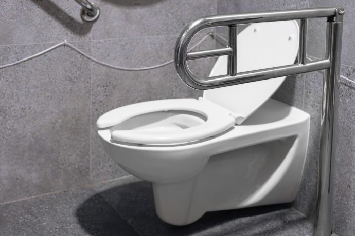 Toaleta dla osób niepełnosprawnych