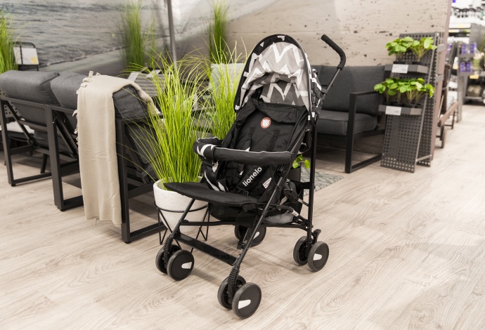 Renting a baby stroller